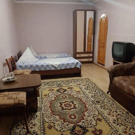 Гостевой Дом Анастасия Sukhumi Habitación foto